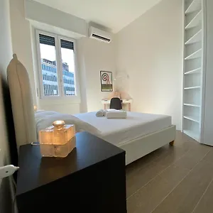 Kibilu - Viale Regina Margherita , Milán Italia